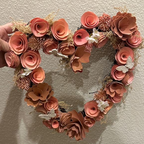 Other - Heart-Shaped Floral Wreath - Pink and Cream